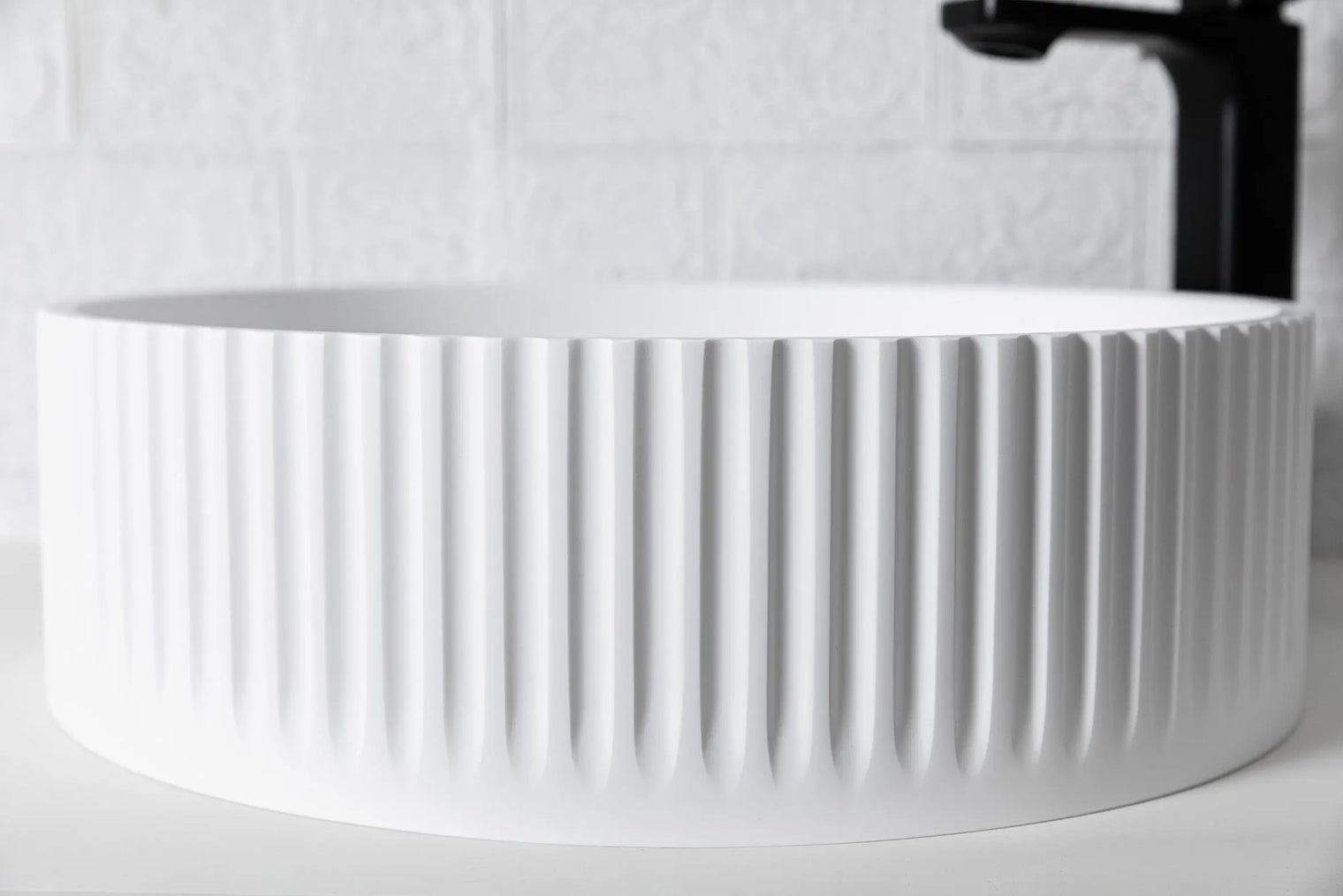 Basin with Stripes (Round) 44-OVERCOUNTER WASHBASINS-INFINITE BATH-訂造洗手盆,浴室翻新, small size bathtubs, custom-made bathtub HK,freestanding bathtub Hong Kong, 獨立式 浴缸 香港, premium bathtub brands HK, Where to buy bathtubs in Hong Kong, best custom bathroom furniture HK, Infinite Bath, Infinite浴缸, Cloakroom,Vanities, Mirrors,Bathroom Furniture, 浴室裝修,浴室 櫃 訂造