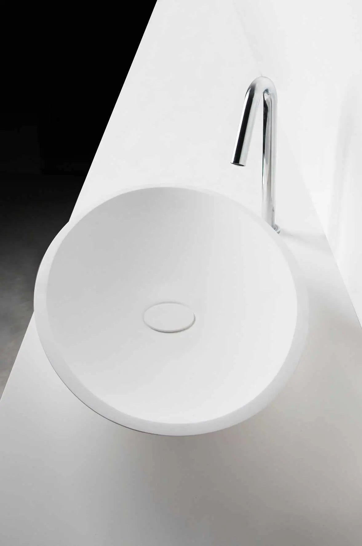Bologna 60-OVERCOUNTER WASHBASINS-訂造一體無縫洗手盆,Tailor made Washbasins,waterbasin hk, 浴室物料,浴室裝修,訂造洗手盆,浴室翻新,Bathroomware ,Bespoke bathroom,浴室配件,訂造浴室潔具,訂造浴室傢俬,香港 浴室設計 公司,best custom bathroom furniture HK, Infinite Bath