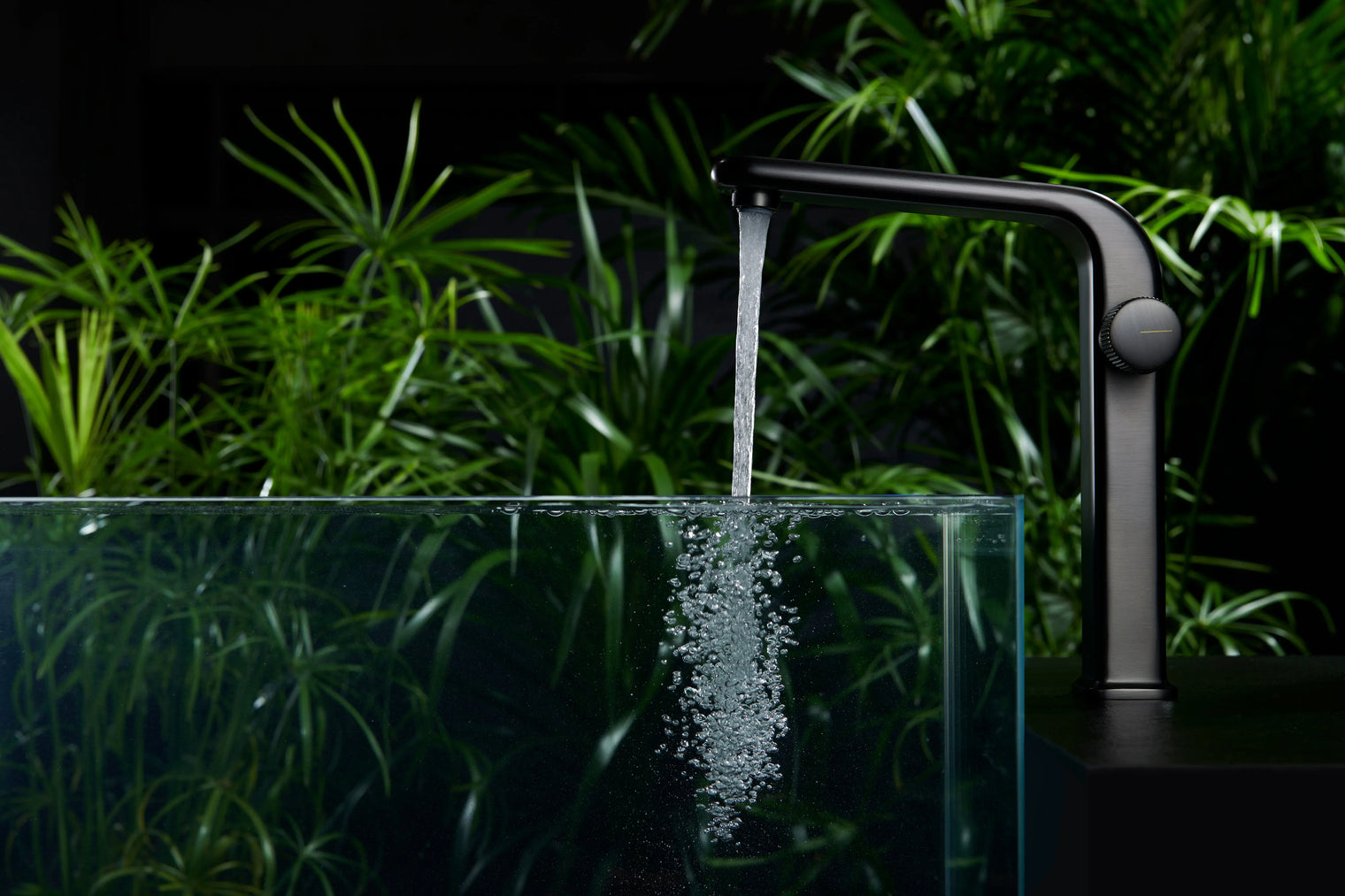 GRAZ Overcounter Basin Faucet-Top Mount Faucet-INFINITE-訂造洗手盆,浴室翻新, small size bathtubs, custom-made bathtub HK,freestanding bathtub Hong Kong, 獨立式 浴缸 香港, premium bathtub brands HK, Where to buy bathtubs in Hong Kong, best custom bathroom furniture HK, Infinite Bath, Infinite浴缸, Cloakroom,Vanities, Mirrors,Bathroom Furniture, 浴室裝修,浴室 櫃 訂造