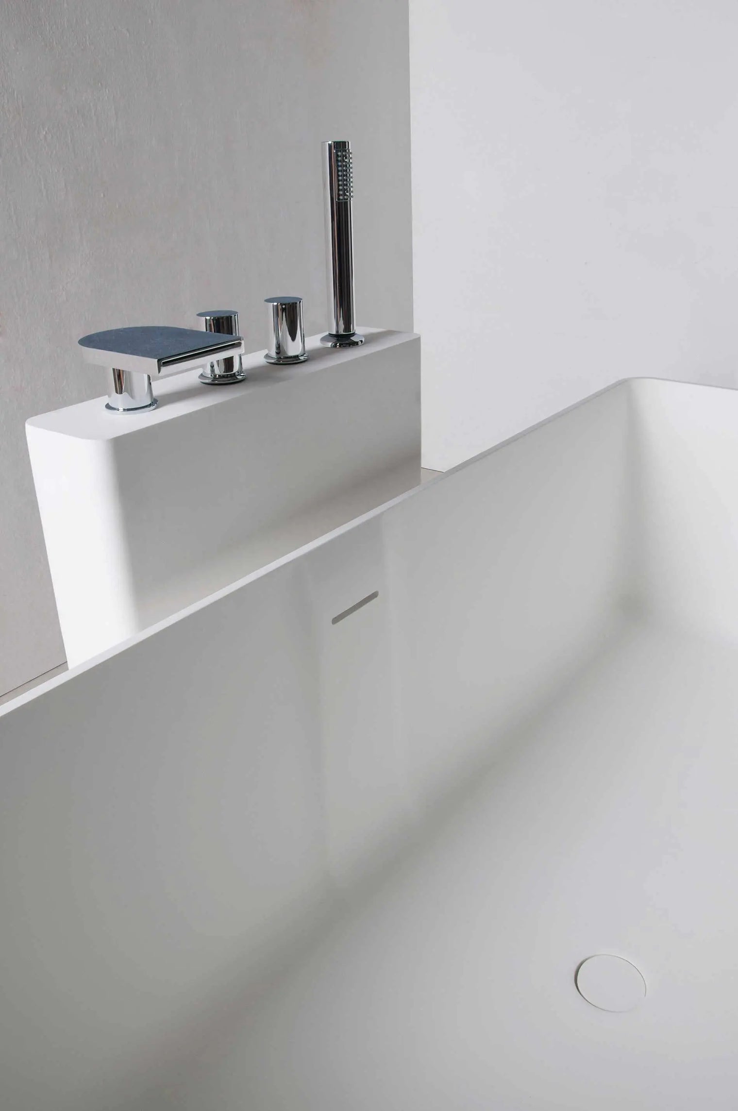 Cirque 160-BATHTUBS-INFINITE-訂造洗手盆,浴室翻新, small size bathtubs, custom-made bathtub HK,freestanding bathtub Hong Kong, 獨立式 浴缸 香港, premium bathtub brands HK, Where to buy bathtubs in Hong Kong, best custom bathroom furniture HK, Infinite Bath, Infinite浴缸, Cloakroom,Vanities, Mirrors,Bathroom Furniture, 浴室裝修,浴室 櫃 訂造