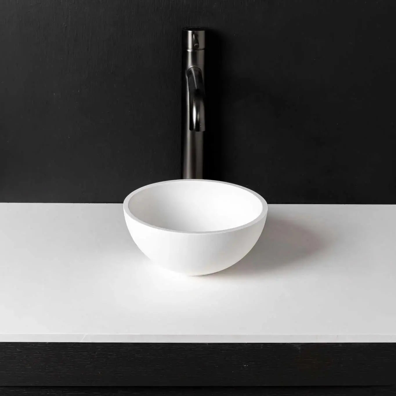Super Thin Edge 22-OVERCOUNTER WASHBASINS-訂造一體無縫洗手盆,Tailor made Washbasins,waterbasin hk, 浴室物料,浴室裝修,訂造洗手盆,浴室翻新,Bathroomware ,Bespoke bathroom,浴室配件,訂造浴室潔具,訂造浴室傢俬,香港 浴室設計 公司,best custom bathroom furniture HK, Infinite Bath