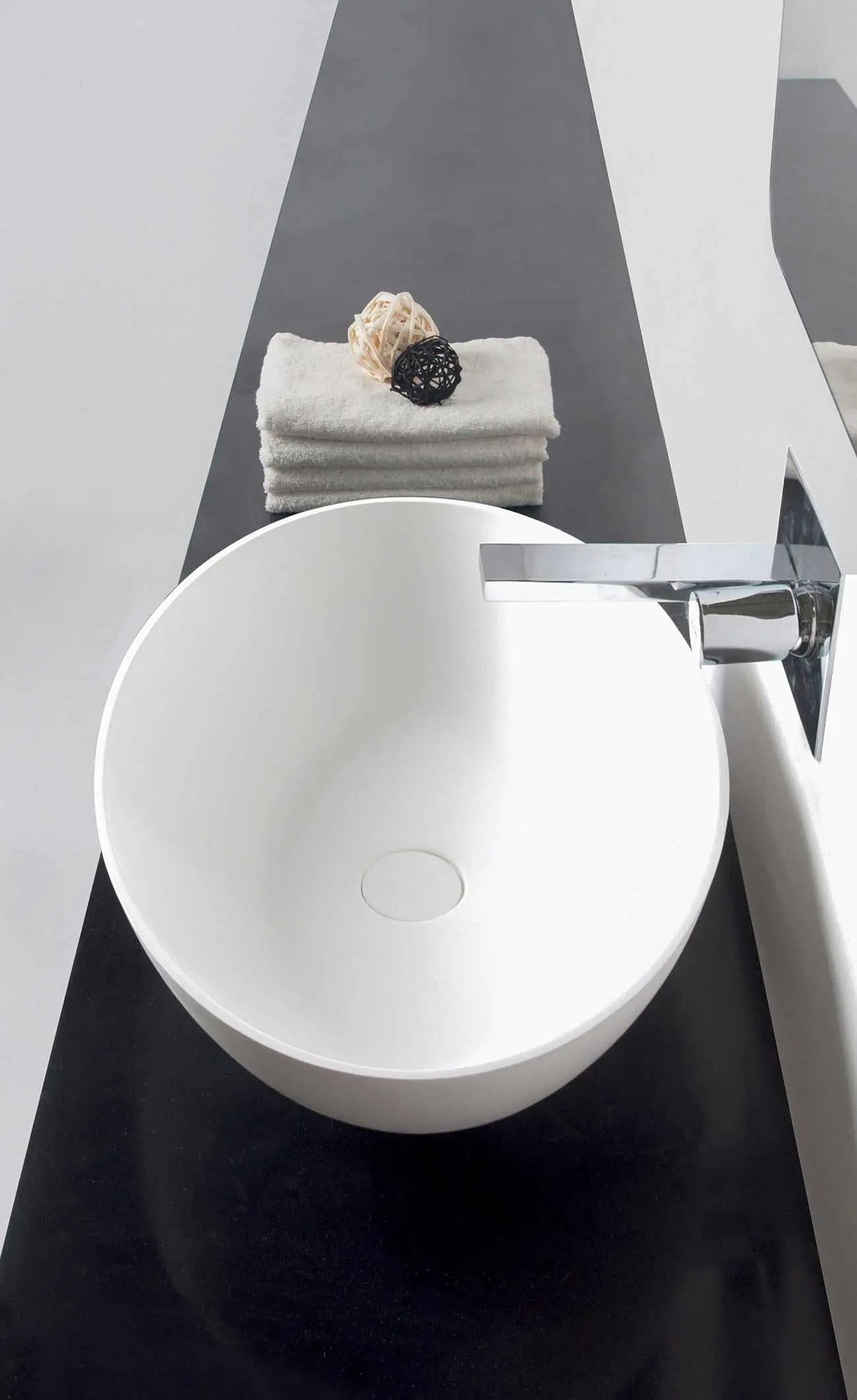 Super Thin Edge 60-OVERCOUNTER WASHBASINS-訂造一體無縫洗手盆,Tailor made Washbasins,waterbasin hk, 浴室物料,浴室裝修,訂造洗手盆,浴室翻新,Bathroomware ,Bespoke bathroom,浴室配件,訂造浴室潔具,訂造浴室傢俬,香港 浴室設計 公司,best custom bathroom furniture HK, Infinite Bath