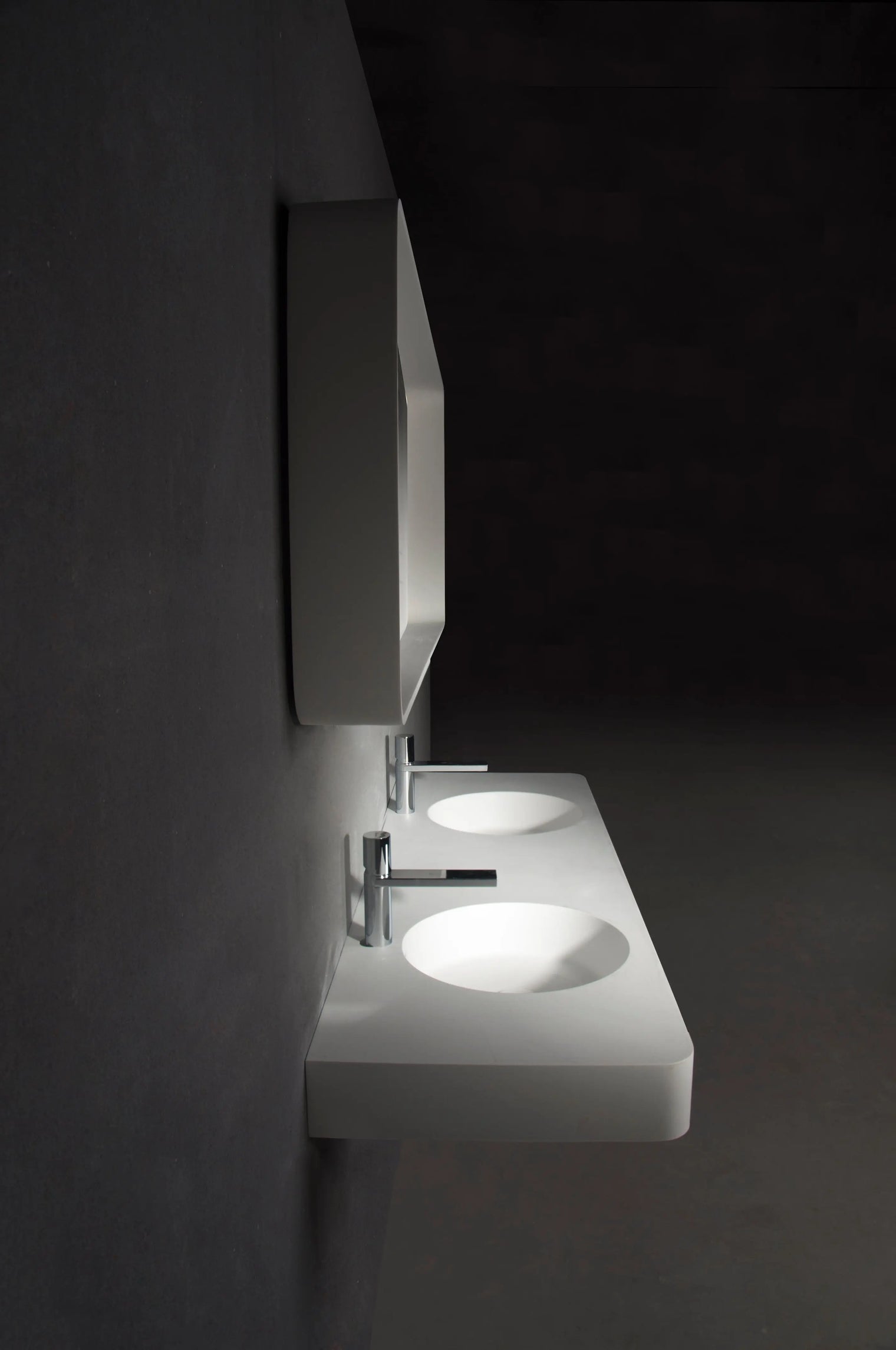 Cirque WM 150DB with Towel Bar-WALL MOUNT WASHBASINS-訂造一體無縫洗手盆,Tailor made Washbasins,waterbasin hk, 浴室物料,浴室裝修,訂造洗手盆,浴室翻新,Bathroomware ,Bespoke bathroom,浴室配件,訂造浴室潔具,訂造浴室傢俬,香港 浴室設計 公司,best custom bathroom furniture HK, Infinite Bath