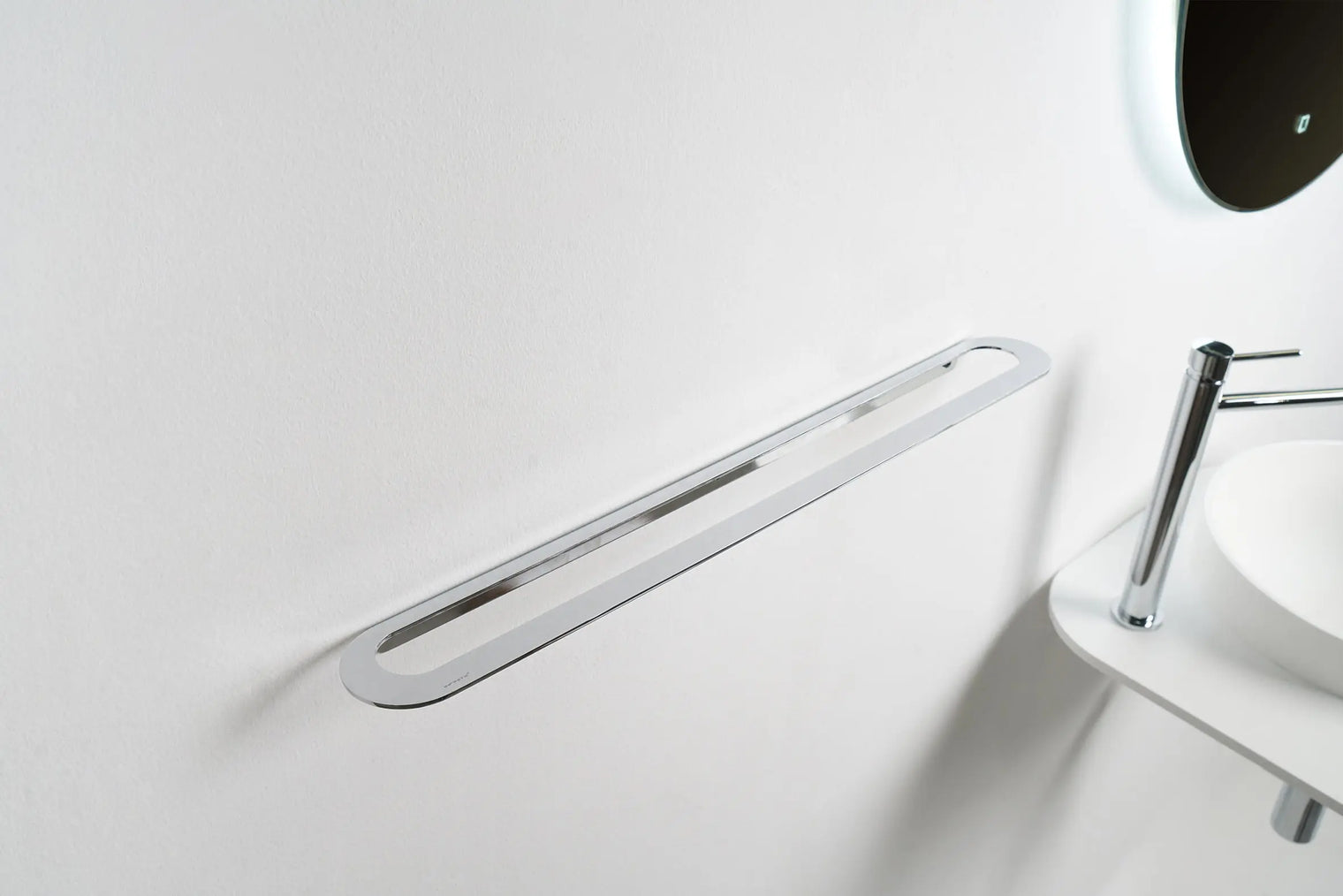 BARN Towel Rail 60-Towel Rails & Towel Rings-high-end bathtub showroom Hong Kong, Infinite Bath, Infinite Showroom, mirror cabinet,Bathtub details, Bathroom Accessories,bathroom solid surface, bathroom tailor,bathroom furniture, 浴室物料,浴室配件,浴缸香港, Bathroomware ,Bespoke bathroom,洗手盤 訂造,Cloakroom,Vanities, Mirrors,Bathroom Furniture, 浴室裝修,浴室 櫃 訂造