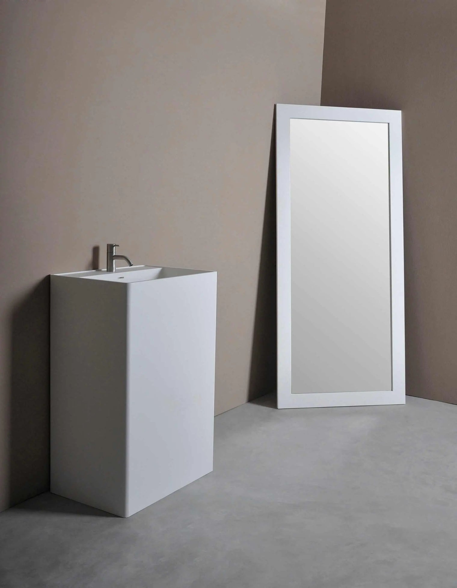 pedestal basin Bassano P 60-PEDESTAL WASHBASINS-訂造一體無縫洗手盆,Tailor made Washbasins,waterbasin hk, 浴室物料,浴室裝修,訂造洗手盆,浴室翻新,Bathroomware ,Bespoke bathroom,浴室配件,訂造浴室潔具,訂造浴室傢俬,香港 浴室設計 公司,best custom bathroom furniture HK, Infinite Bath