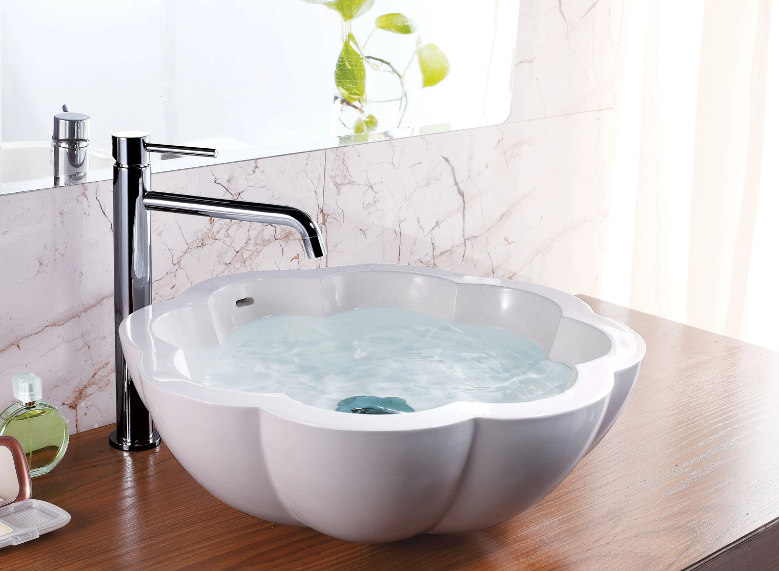 MONOR Overcounter Basin Faucet-Top Mount Faucet-INFINITE-訂造洗手盆,浴室翻新, small size bathtubs, custom-made bathtub HK,freestanding bathtub Hong Kong, 獨立式 浴缸 香港, premium bathtub brands HK, Where to buy bathtubs in Hong Kong, best custom bathroom furniture HK, Infinite Bath, Infinite浴缸, Cloakroom,Vanities, Mirrors,Bathroom Furniture, 浴室裝修,浴室 櫃 訂造