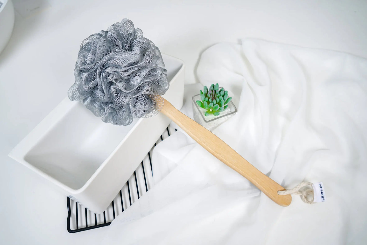 589 Loofah-Charcoal Back Shower Scrubber-Bath & Body-INFINITE-訂造洗手盆,浴室翻新, small size bathtubs, custom-made bathtub HK,freestanding bathtub Hong Kong, 獨立式 浴缸 香港, premium bathtub brands HK, Where to buy bathtubs in Hong Kong, best custom bathroom furniture HK, Infinite Bath, Infinite浴缸, Cloakroom,Vanities, Mirrors,Bathroom Furniture, 浴室裝修,浴室 櫃 訂造