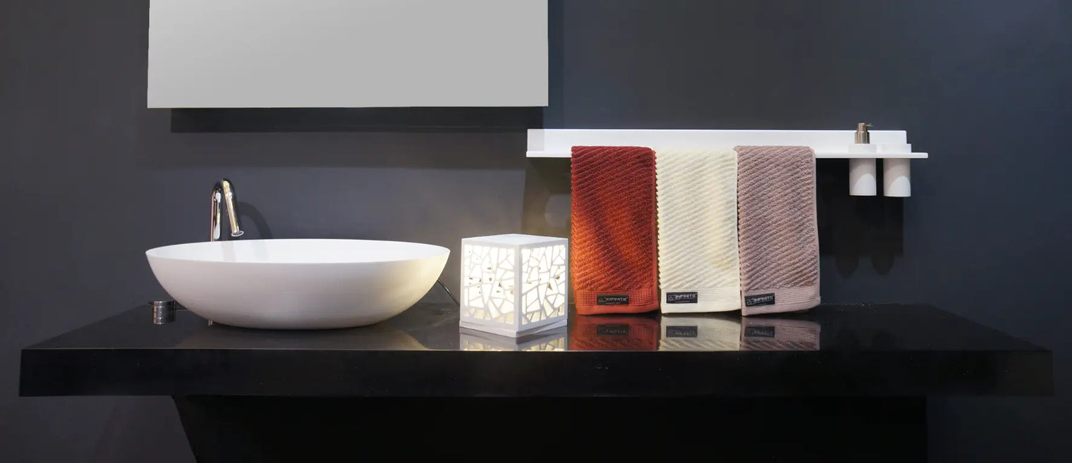 Egyptian Bath Towel-Towels-INFINITE BATH-訂造洗手盆,浴室翻新, small size bathtubs, custom-made bathtub HK,freestanding bathtub Hong Kong, 獨立式 浴缸 香港, premium bathtub brands HK, Where to buy bathtubs in Hong Kong, best custom bathroom furniture HK, Infinite Bath, Infinite浴缸, Cloakroom,Vanities, Mirrors,Bathroom Furniture, 浴室裝修,浴室 櫃 訂造