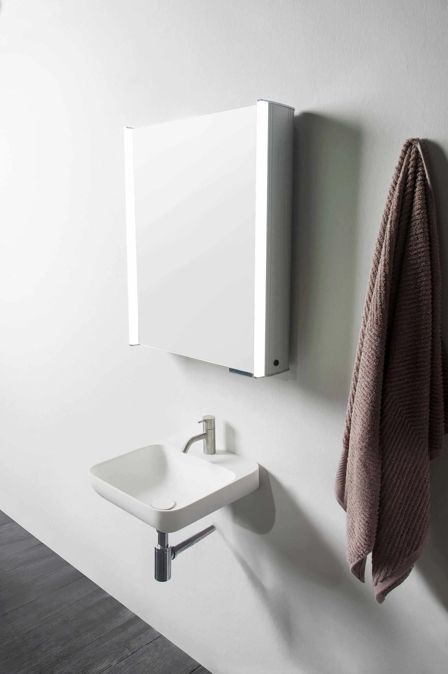 Niagara WM 40-WALL MOUNT WASHBASINS-訂造一體無縫洗手盆,Tailor made Washbasins,waterbasin hk, 浴室物料,浴室裝修,訂造洗手盆,浴室翻新,Bathroomware ,Bespoke bathroom,浴室配件,訂造浴室潔具,訂造浴室傢俬,香港 浴室設計 公司,best custom bathroom furniture HK, Infinite Bath