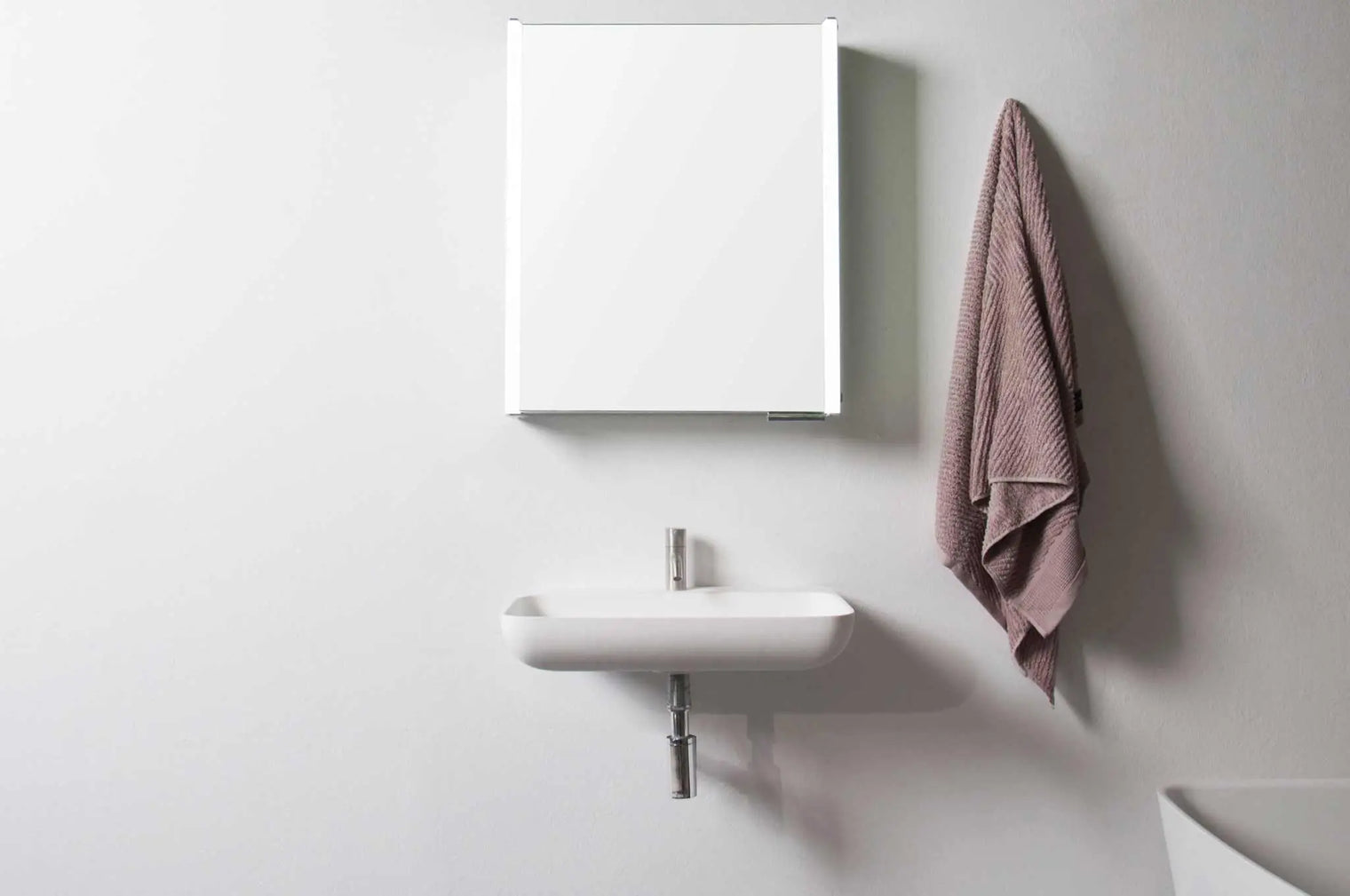 Niagara WM 60-WALL MOUNT WASHBASINS-訂造一體無縫洗手盆,Tailor made Washbasins,waterbasin hk, 浴室物料,浴室裝修,訂造洗手盆,浴室翻新,Bathroomware ,Bespoke bathroom,浴室配件,訂造浴室潔具,訂造浴室傢俬,香港 浴室設計 公司,best custom bathroom furniture HK, Infinite Bath