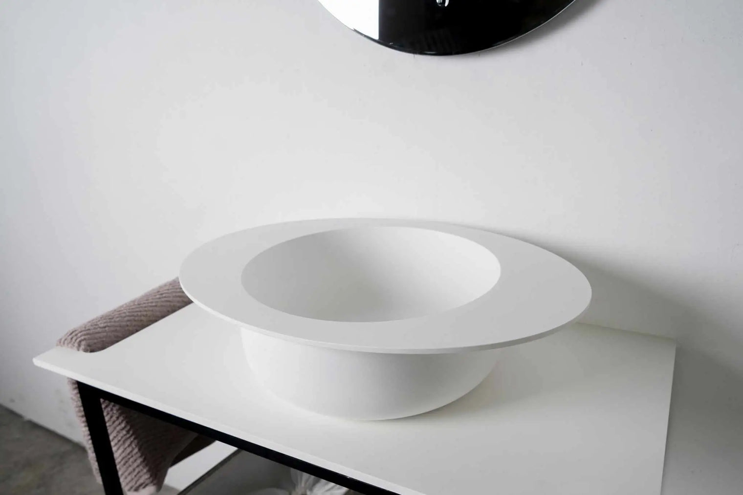 SOLIDCAP 2.0-OVERCOUNTER WASHBASINS-訂造一體無縫洗手盆,Tailor made Washbasins,waterbasin hk, 浴室物料,浴室裝修,訂造洗手盆,浴室翻新,Bathroomware ,Bespoke bathroom,浴室配件,訂造浴室潔具,訂造浴室傢俬,香港 浴室設計 公司,best custom bathroom furniture HK, Infinite Bath