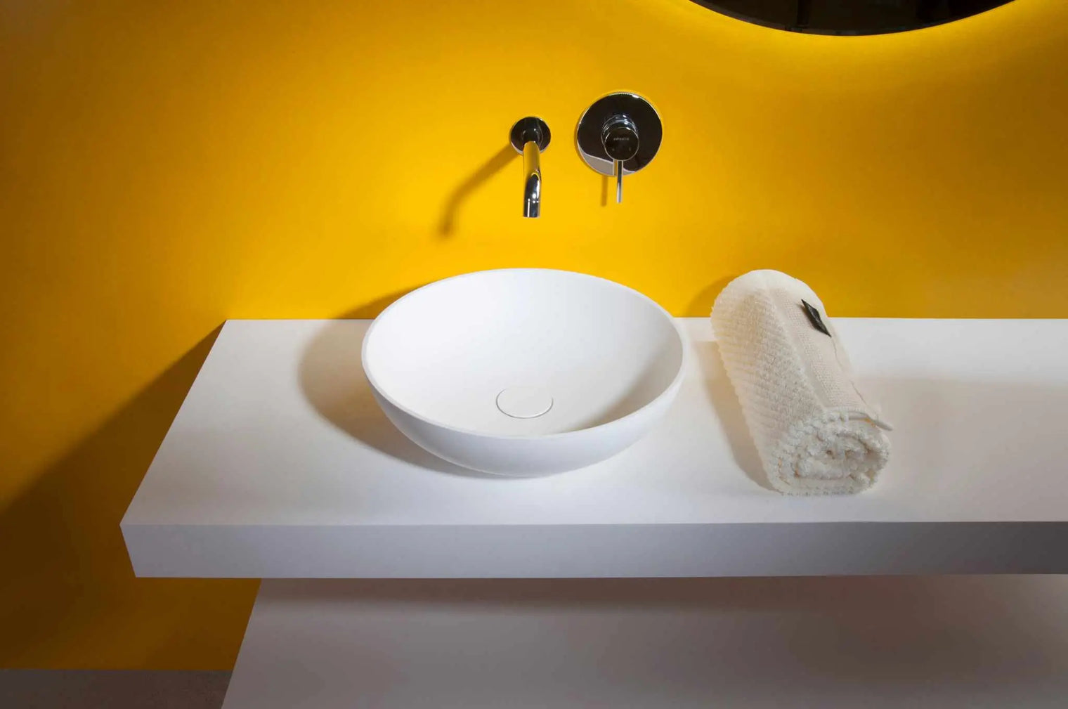 Super Thin Edge 39L-OVERCOUNTER WASHBASINS-訂造一體無縫洗手盆,Tailor made Washbasins,waterbasin hk, 浴室物料,浴室裝修,訂造洗手盆,浴室翻新,Bathroomware ,Bespoke bathroom,浴室配件,訂造浴室潔具,訂造浴室傢俬,香港 浴室設計 公司,best custom bathroom furniture HK, Infinite Bath