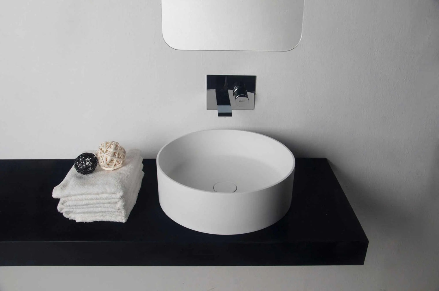 Super Thin Edge 40CL-OVERCOUNTER WASHBASINS-訂造一體無縫洗手盆,Tailor made Washbasins,waterbasin hk, 浴室物料,浴室裝修,訂造洗手盆,浴室翻新,Bathroomware ,Bespoke bathroom,浴室配件,訂造浴室潔具,訂造浴室傢俬,香港 浴室設計 公司,best custom bathroom furniture HK, Infinite Bath