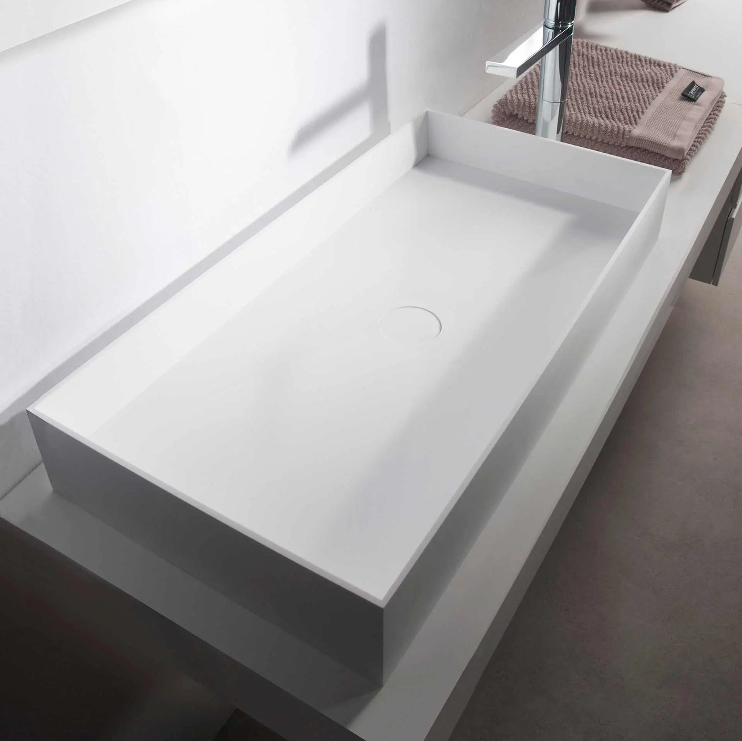 Super Thin Edge R 75-OVERCOUNTER WASHBASINS-訂造一體無縫洗手盆,Tailor made Washbasins,waterbasin hk, 浴室物料,浴室裝修,訂造洗手盆,浴室翻新,Bathroomware ,Bespoke bathroom,浴室配件,訂造浴室潔具,訂造浴室傢俬,香港 浴室設計 公司,best custom bathroom furniture HK, Infinite Bath