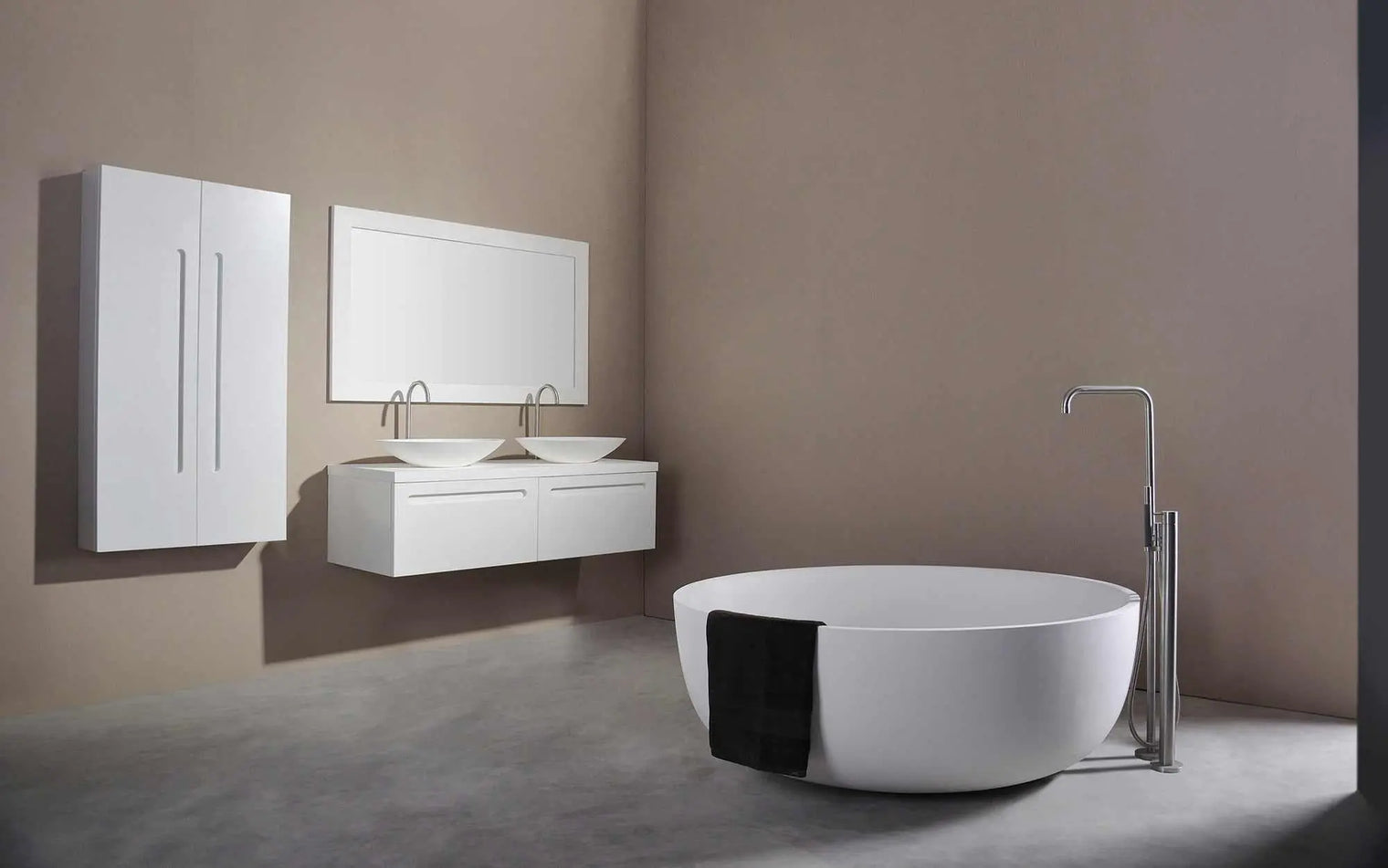 Torino 135-BATHTUB-INFINITE-訂造洗手盆,浴室翻新, small size bathtubs, custom-made bathtub HK,freestanding bathtub Hong Kong, 獨立式 浴缸 香港, premium bathtub brands HK, Where to buy bathtubs in Hong Kong, best custom bathroom furniture HK, Infinite Bath, Infinite浴缸, Cloakroom,Vanities, Mirrors,Bathroom Furniture, 浴室裝修,浴室 櫃 訂造